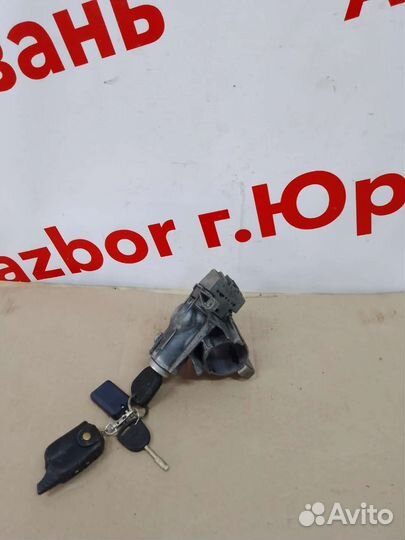 Замок зажигания Ford Fiesta mk5 2 ключа