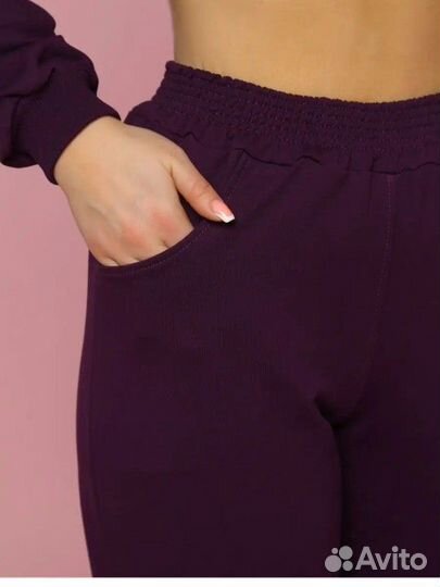 Спортивный костюм женский