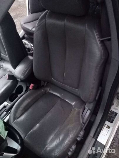 Сиденья комплект кожа Hyundai Elantra 3 XD