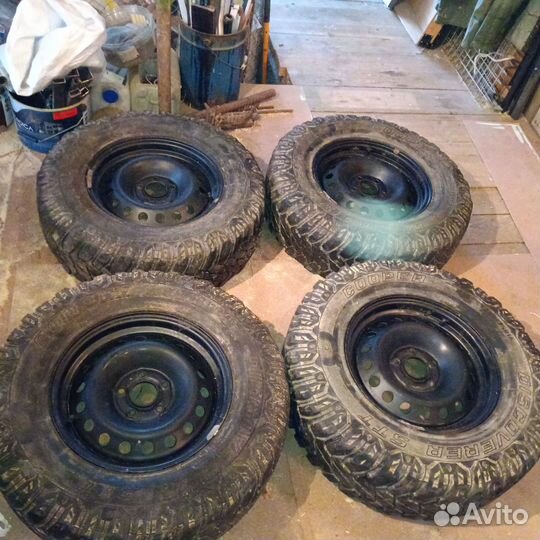 Cooper Discoverer M+S 245/75 R16