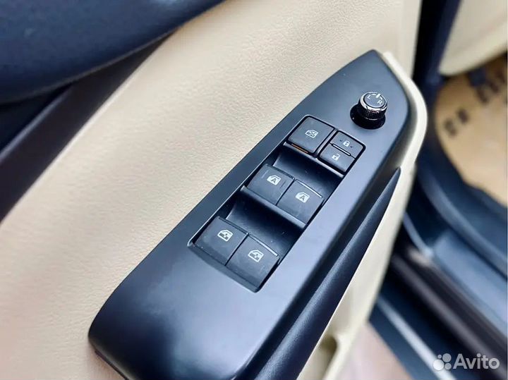 Toyota Highlander 2.0 AT, 2021, 29 000 км