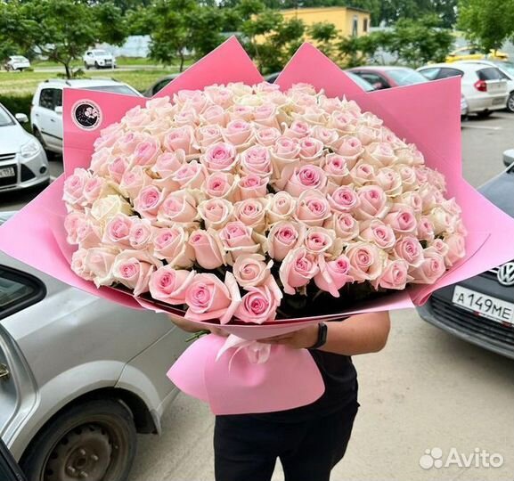 Розы гиганты букет