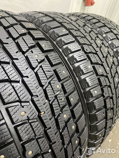 Dunlop SP Winter Ice 01 235/55 R17