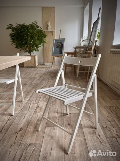 Аренда стульев мольбертов