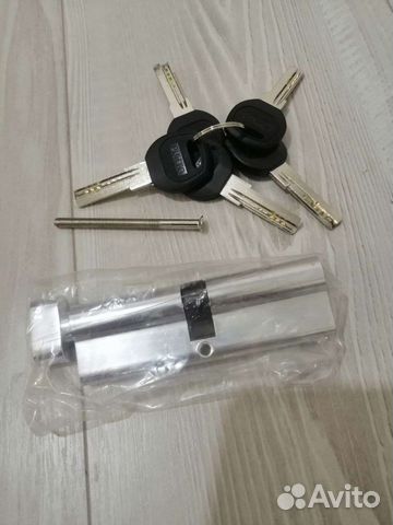 Личинка замка 