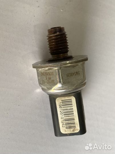 Датчик давления топлива в рампе ford