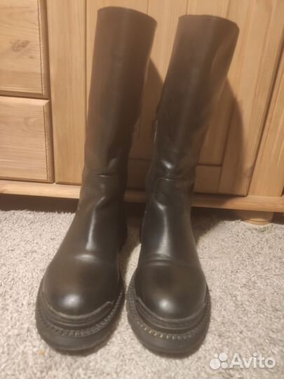 Сапоги женские кожаные демисезонные 39 размер