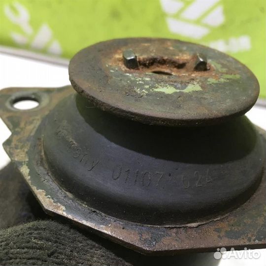 Кронштейн Фольксваген Гольф 2 Джетта 2