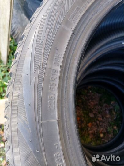 Toyo Observe GSi-6 LS 225/55 R19