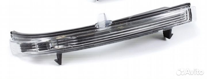 Повоторители поворота в зеркала приора штатные