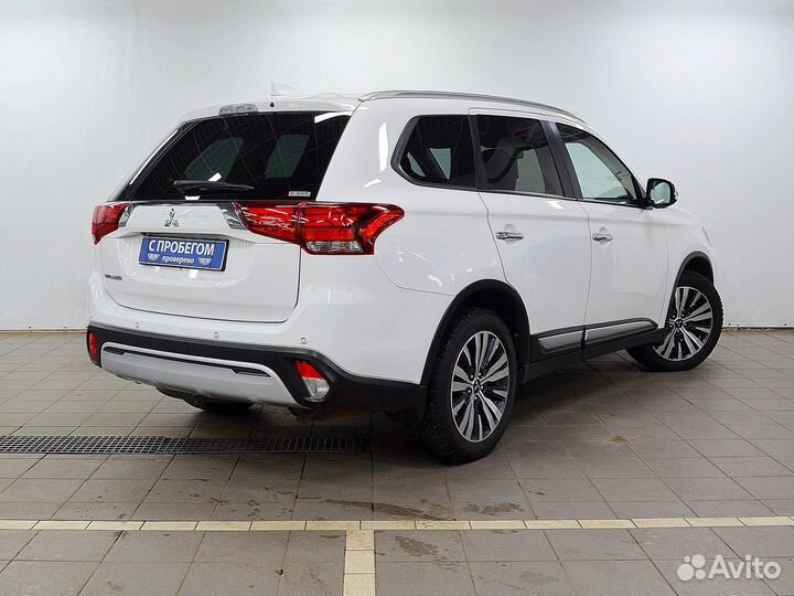 Mitsubishi Outlander 2.4 CVT, 2021, 58 000 км