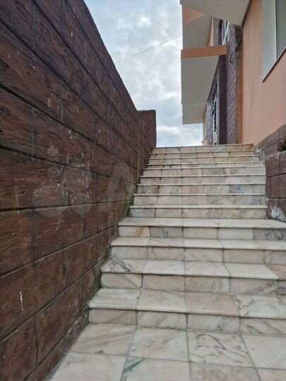 2-к. квартира, 69,1 м², 2/3 эт.