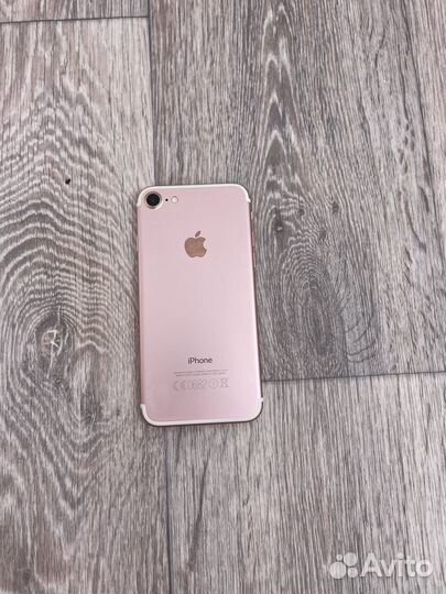 iPhone 7, 32 ГБ