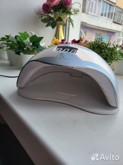 Лампы для маникюра TNL б/у