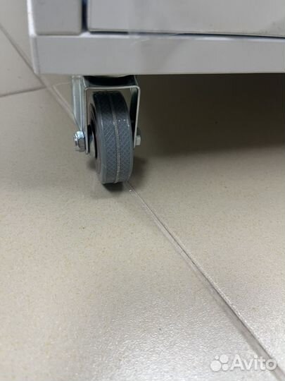 Тумба для педикюра