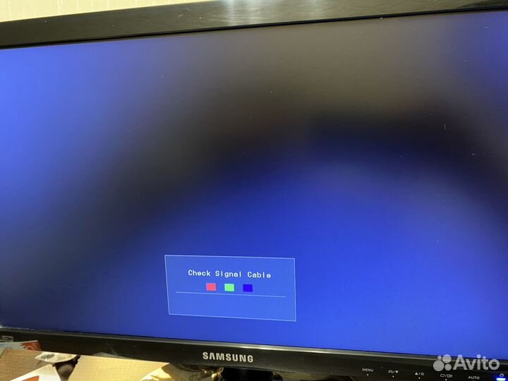 Монитор Samsung S19D300