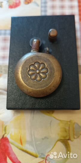 Бензиновая зажигалка