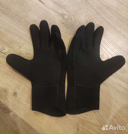 Перчатки неопреновые 