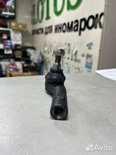 Рулевой наконечник левый VW transporter T4