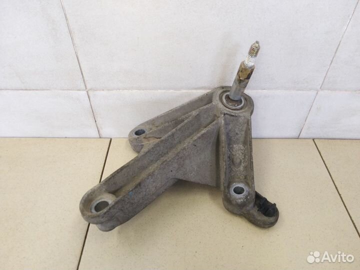 Кронштейн кпп левый Note (E11) 2006-2013