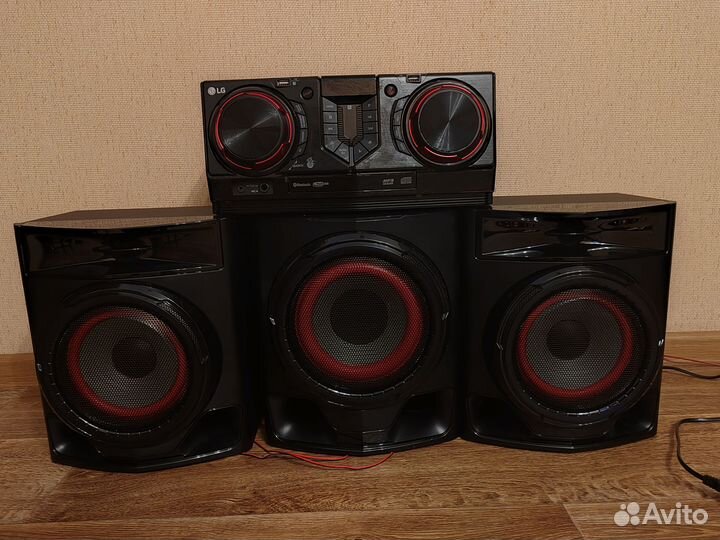 Музыкальный центр