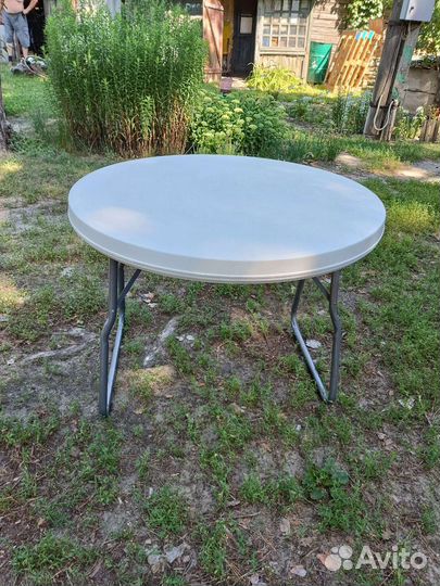 Стол складной пластиковый