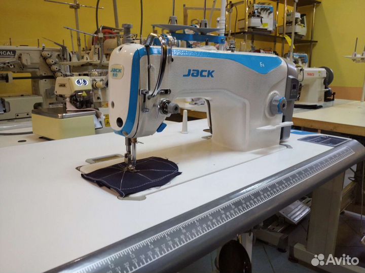 Промышленная прямострочная машина Jack F4
