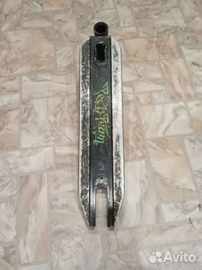 Дека для трюкового самоката