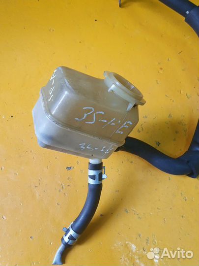 Бачок гидроусилителя гура тойота 2.0 3S-FE toyota