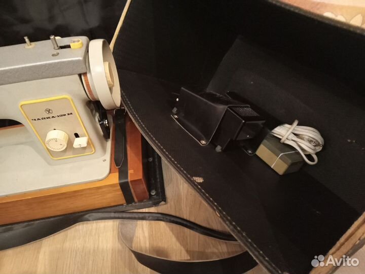 Швейная машина Чайка