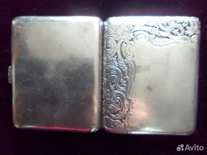 Изящный женский портсигар серебро