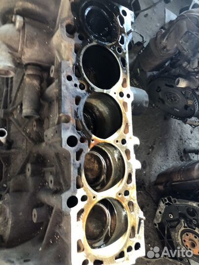 Блок двигателя на WC Audi 100 С3 2.1 бензин