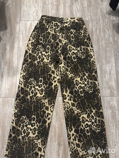 Леопардовые джинсы