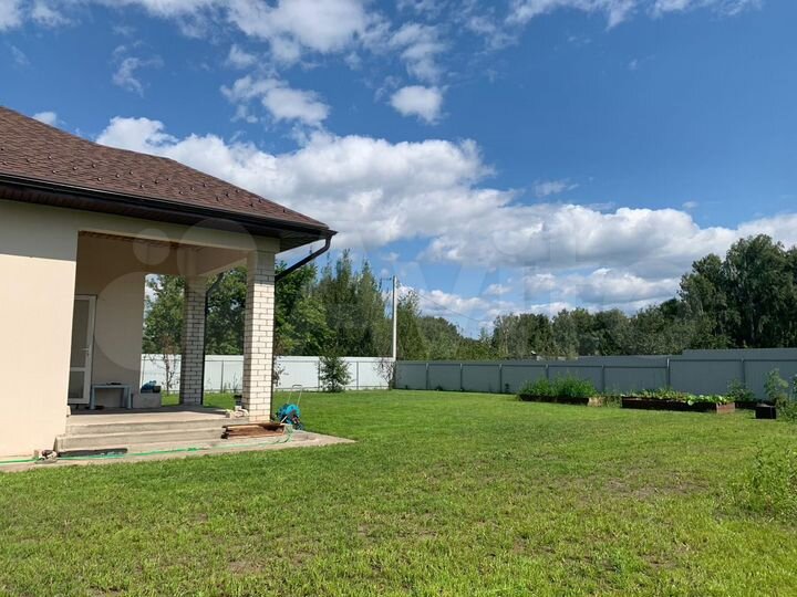 Коттедж 156 м² на участке 12 сот.