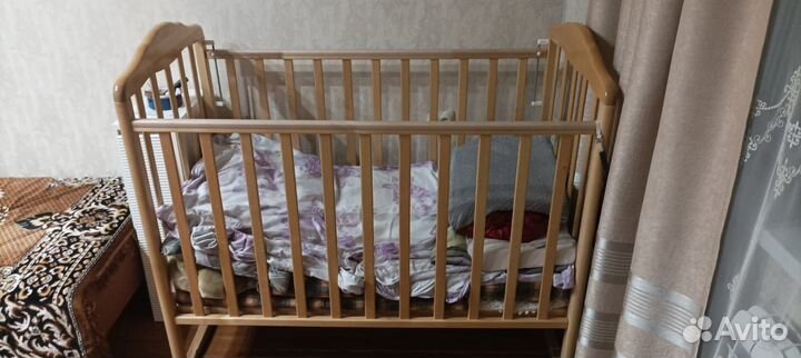 Детская кроватка
