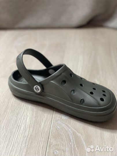 Crocs