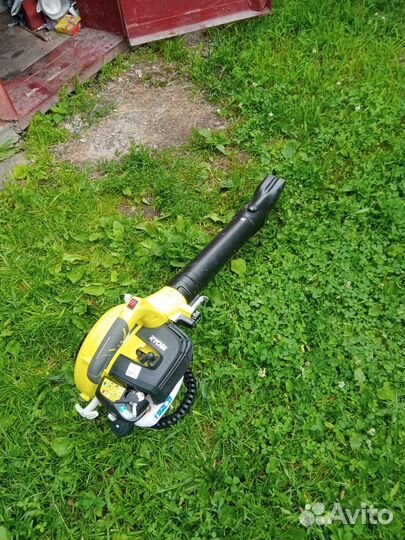 Воздуходувка - садовый пылесос 2 в 1 Ryobi RBV26B