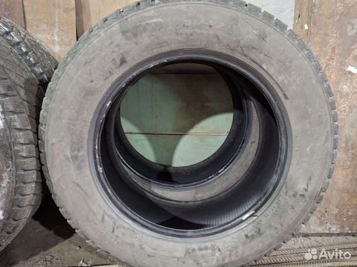 Bridgestone Blizzak DM-V2 225/65 R17 102S