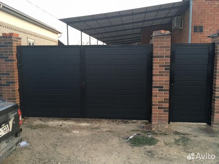Въездные распашные ворота в наличии