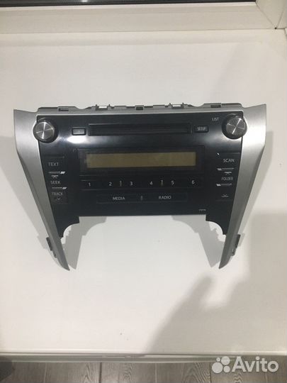 Головное устройство Toyota Camry