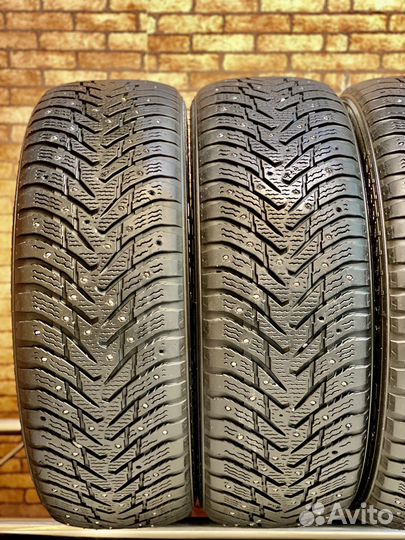 Nokian Tyres Hakkapeliitta 8 SUV 235/55 R20 102T