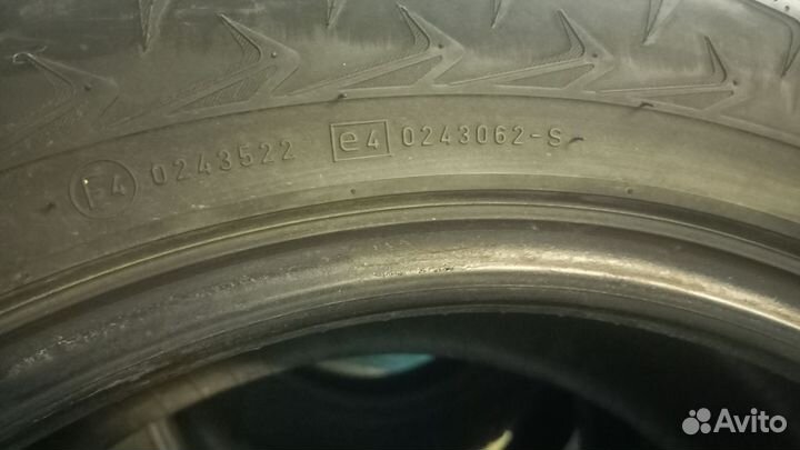 Nokian Tyres Hakkapeliitta 7 215/55 R17