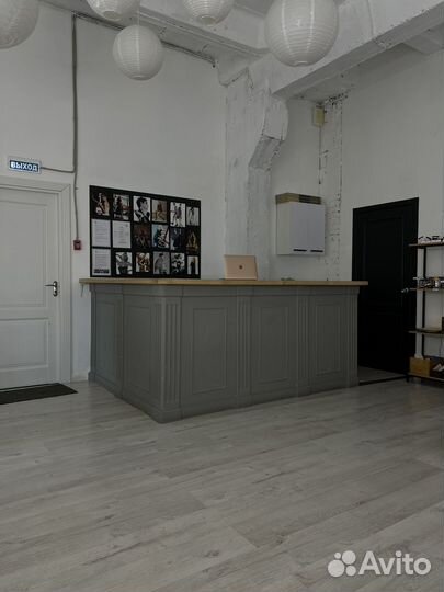 Стойка администратора