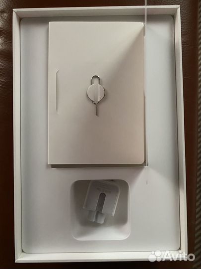 iPad mini 4 cellular + wi-fi, 16 gb