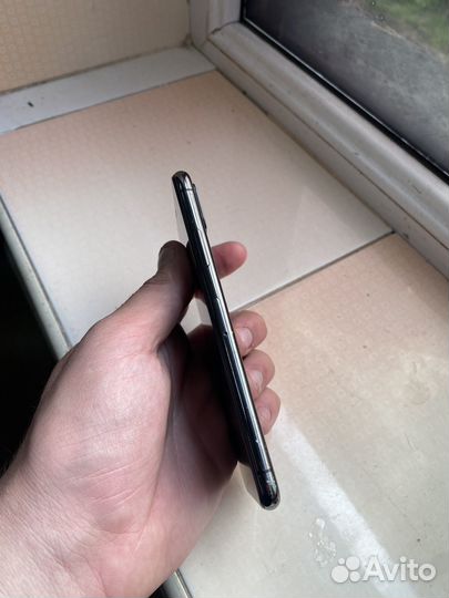 iPhone X, 64 ГБ