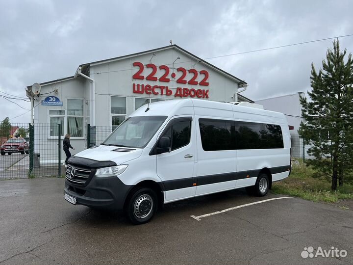 Микроавтобус автобус