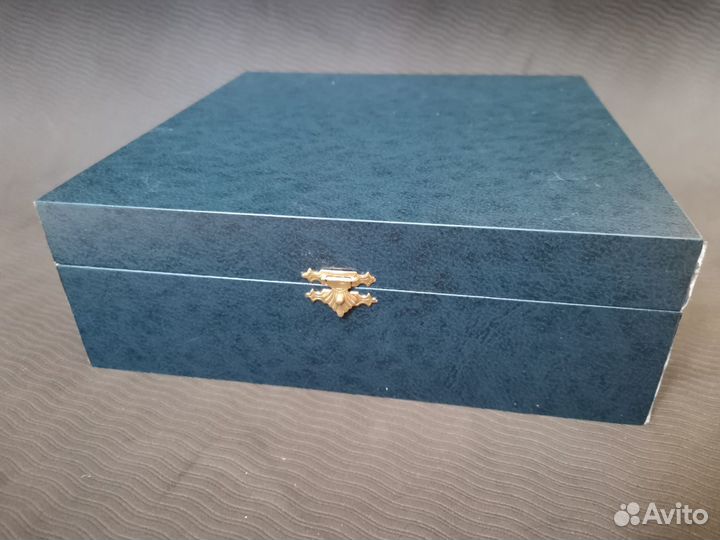 Винный набор.Мстерский ювелир. Мельхиор, серебро