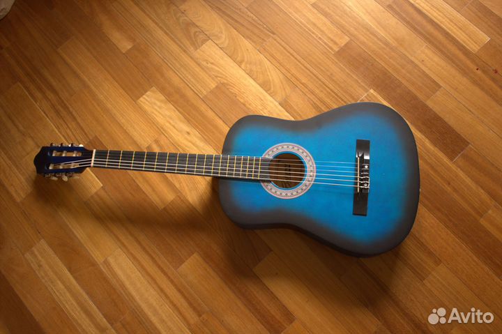 Гитара плюс чехол и струны