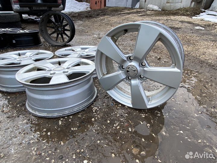 Литые Диски R16/5/114,3 цо 60.1