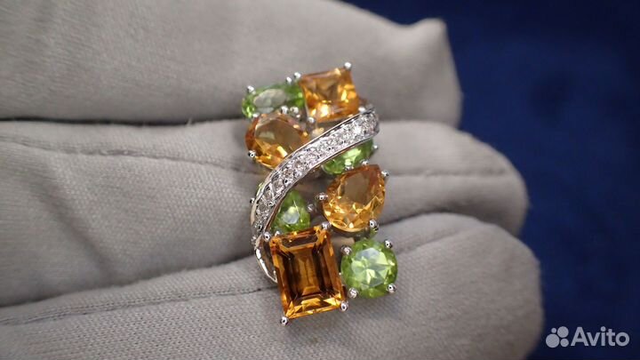 Золотой кулон с хризолитами и цитринами